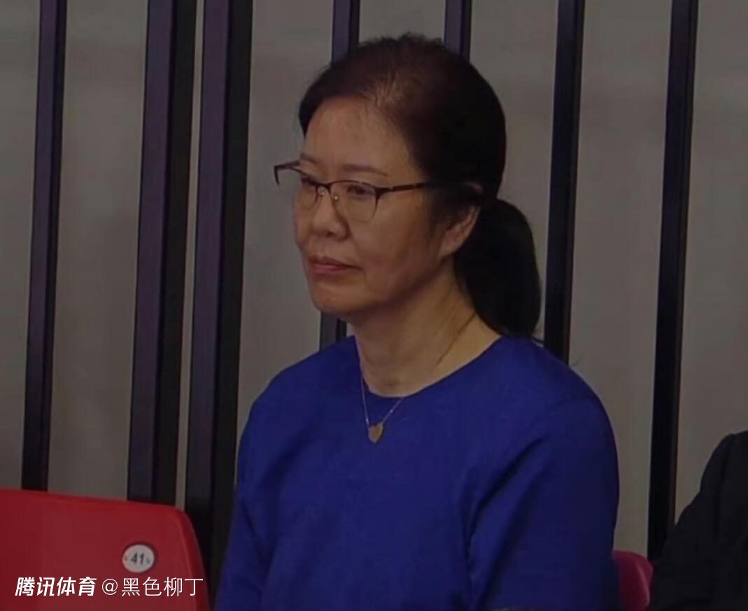 他们说她揭示了